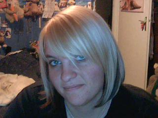 moi avec une nouvelle coupe!!